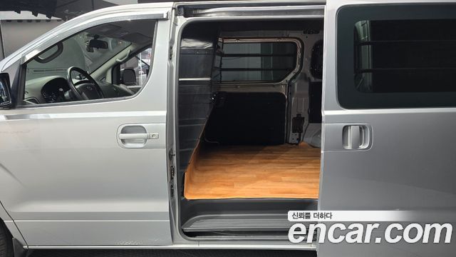 Hyundai Grand Starex Van 3-Seater Smart 2020 — фото 11