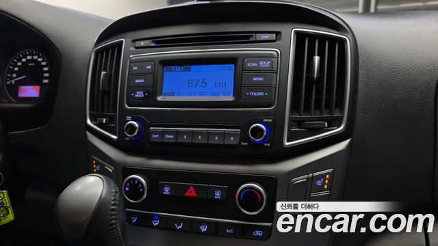 Hyundai Grand Starex Van 3-Seater Smart 2020 — фото 13