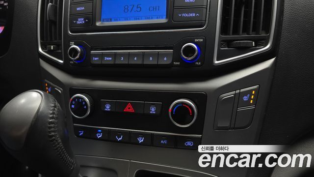 Hyundai Grand Starex Van 3-Seater Smart 2020 — фото 14