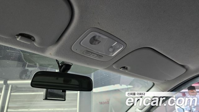 Hyundai Grand Starex Van 3-Seater Smart 2020 — фото 19