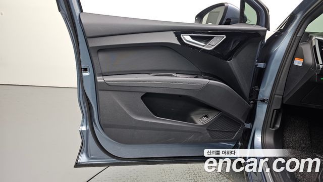 Audi Q4 e-tron (F4) 40 Premium 2022 — фото 24