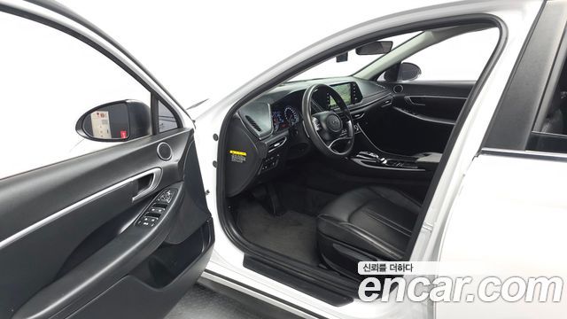 Hyundai Sonata (DN8) 2.0 LPG(rental car) Style 2020 — фото 10