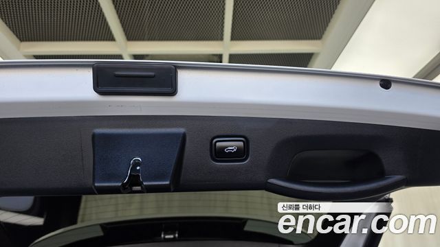 Hyundai Tucson Hybrid (NX4) HEV 1.6 2WD Inspiration 2024 — фото 31