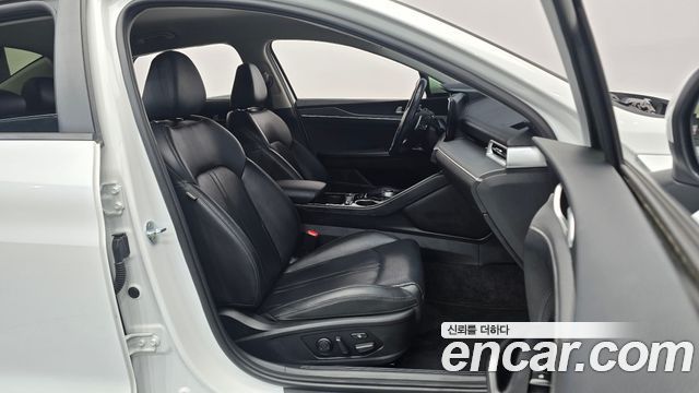 Kia K5 (III) 2.0 Prestige 2021 — фото 11