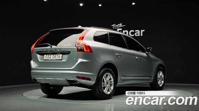 Volvo XC60 D3 1st 2016 — фото 2