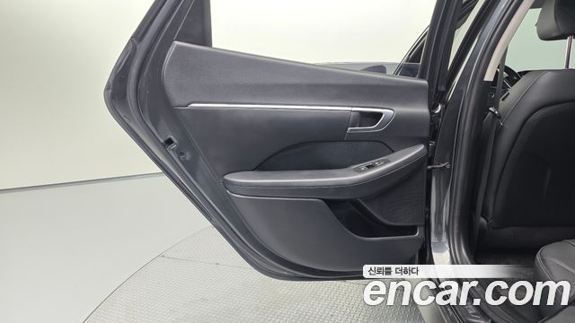 Hyundai Sonata (DN8) 2.0 Premium 2021 — фото 25