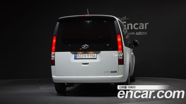 Hyundai Staria L3.5 Cargo 5-Seater Modern 2023 — фото 4