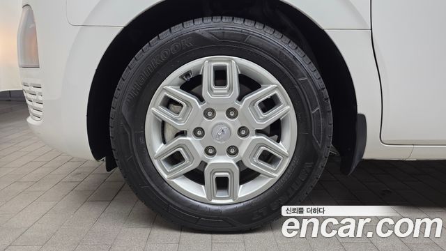 Hyundai Staria L3.5 Cargo 5-Seater Modern 2023 — фото 5