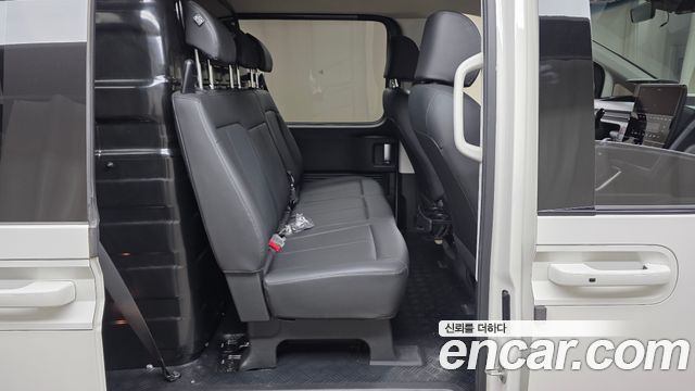 Hyundai Staria L3.5 Cargo 5-Seater Modern 2023 — фото 11