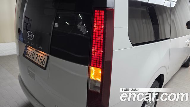 Hyundai Staria L3.5 Cargo 5-Seater Modern 2023 — фото 23