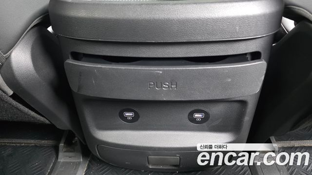 Hyundai Staria L3.5 Cargo 5-Seater Modern 2023 — фото 30