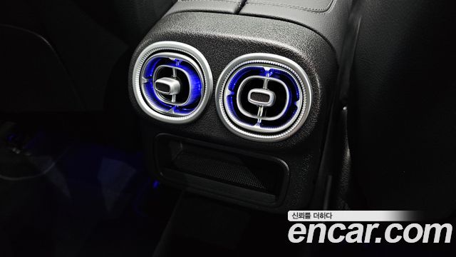 Mercedes-Benz GLC-Class (X254) GLC300 4MATIC AMG Line 2024 — фото 31