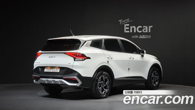 Kia Sportage (V) Diesel 2.0 4WD Trendy 2023 — фото 2
