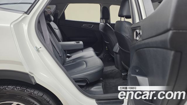 Kia Sportage (V) Diesel 2.0 4WD Trendy 2023 — фото 11