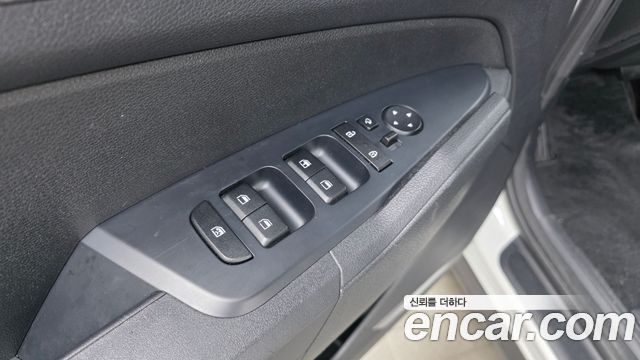 Kia Sportage (V) Diesel 2.0 4WD Trendy 2023 — фото 19