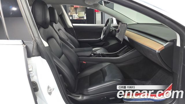 Tesla Model 3 Long Range AWD 2020 — фото 11