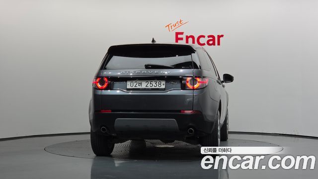Land Rover Discovery Sport 2.0 TD4 SE 2017 — фото 4