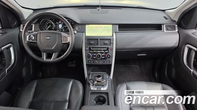 Land Rover Discovery Sport 2.0 TD4 SE 2017 — фото 7