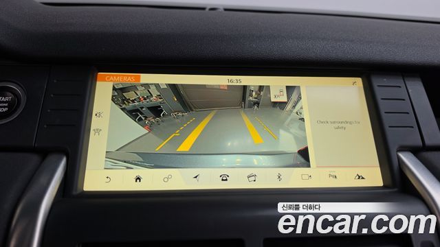 Land Rover Discovery Sport 2.0 TD4 SE 2017 — фото 15