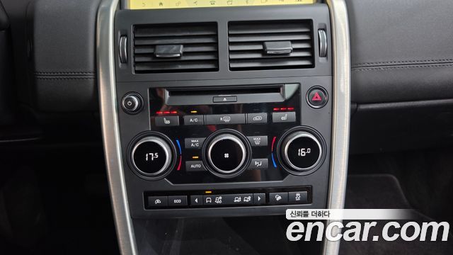 Land Rover Discovery Sport 2.0 TD4 SE 2017 — фото 16