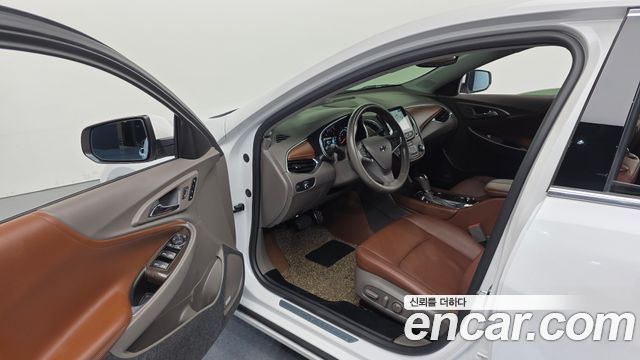 Chevrolet Malibu 2.0 Turbo LTZ Premium 2017 — фото 10