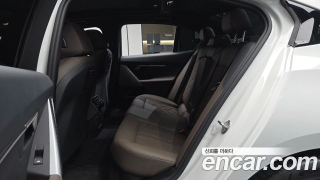 BMW 5 Series (G60) 520i M Sport 2024 — фото 12