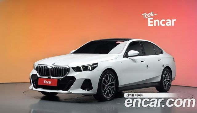 BMW 5 Series (G60) 520i M Sport 2024 — фото 1