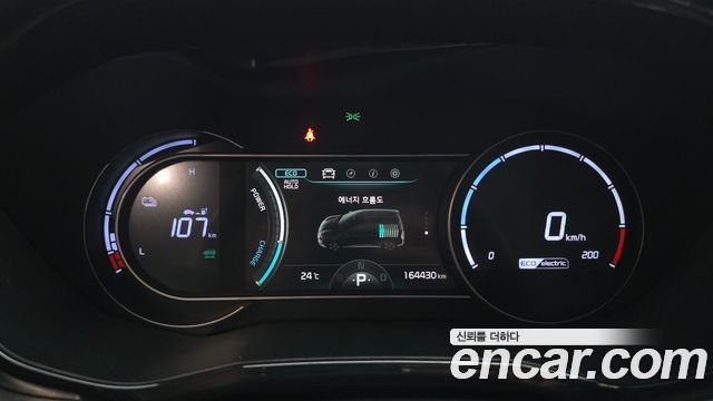 Kia Niro Plus Air 2023 — фото 8