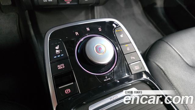 Kia Niro Plus Air 2023 — фото 9