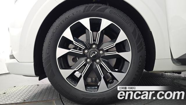 Kia Carnival (IV) Gasoline 9-Seater Hi-Limousine Signature 2023 — фото 5