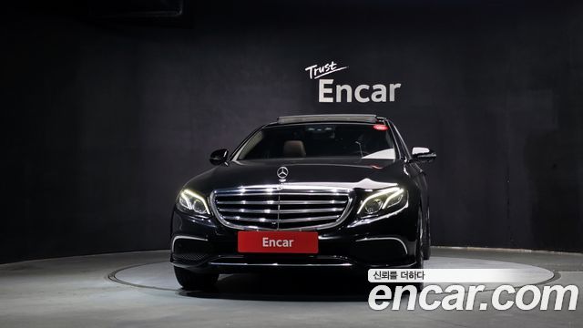 Mercedes-Benz E-Class (W213) E300 4MATIC Exclusive 2019 — фото 3
