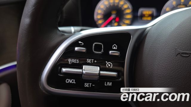 Mercedes-Benz E-Class (W213) E300 4MATIC Exclusive 2019 — фото 19