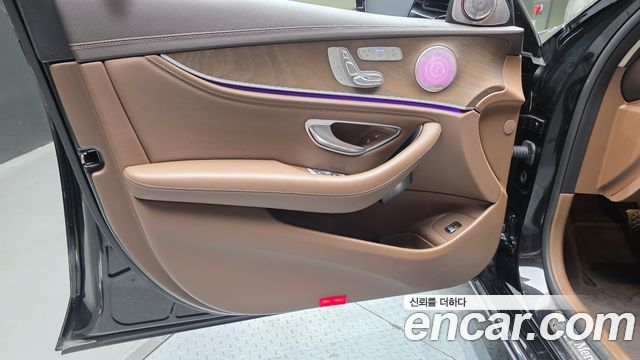 Mercedes-Benz E-Class (W213) E300 4MATIC Exclusive 2019 — фото 24
