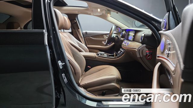 Mercedes-Benz E-Class (W213) E300 4MATIC Exclusive 2019 — фото 26