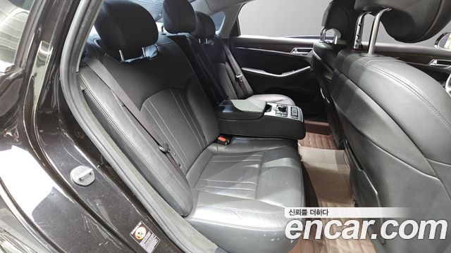 Genesis G80 2.2D Luxury 2019 — фото 12