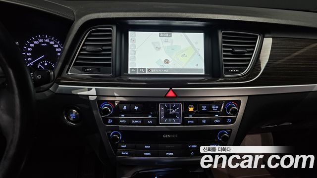 Genesis G80 2.2D Luxury 2019 — фото 15