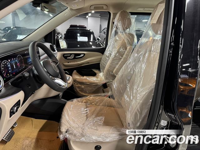 Mercedes-Benz V-Class V300 CDI W447 2025 — фото 5