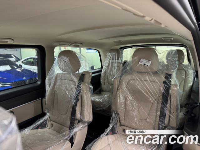 Mercedes-Benz V-Class V300 CDI W447 2025 — фото 18