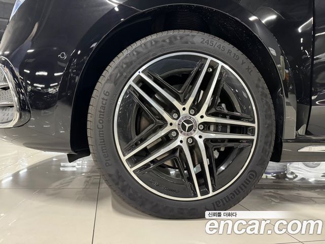 Mercedes-Benz V-Class V300 CDI W447 2025 — фото 20