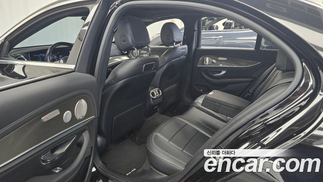 Mercedes-Benz E-Class (W213) E350 4MATIC AMG Line 2019 — фото 12