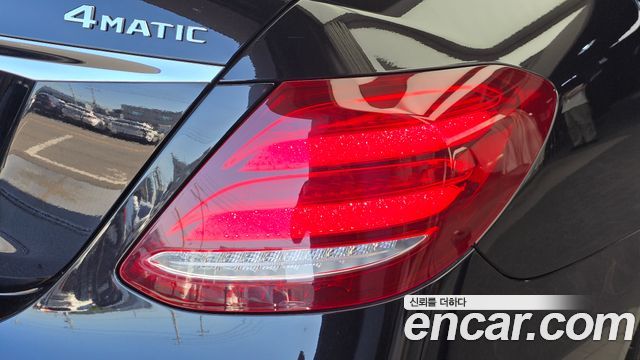 Mercedes-Benz E-Class (W213) E350 4MATIC AMG Line 2019 — фото 23