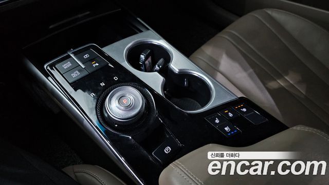 Kia K8 2.5 Gasoline 2WD Noblesse Light 2023 — фото 9