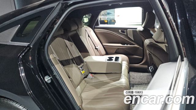 Kia K8 2.5 Gasoline 2WD Noblesse Light 2023 — фото 11