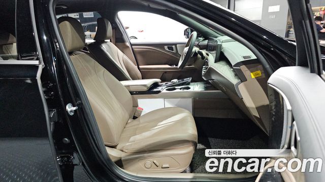 Kia K8 2.5 Gasoline 2WD Noblesse Light 2023 — фото 12