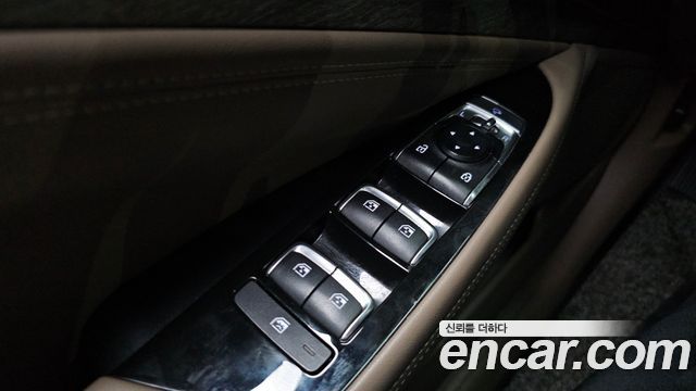 Kia K8 2.5 Gasoline 2WD Noblesse Light 2023 — фото 33