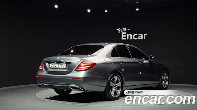 Mercedes-Benz E-Class (W213) E300 Avantgarde 2019 — фото 2