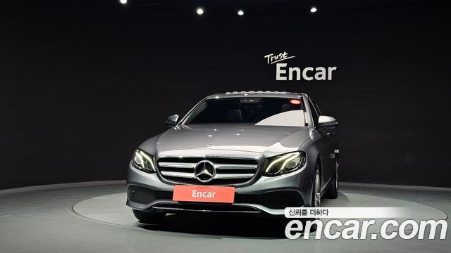 Mercedes-Benz E-Class (W213) E300 Avantgarde 2019 — фото 3