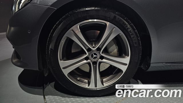 Mercedes-Benz E-Class (W213) E300 Avantgarde 2019 — фото 5