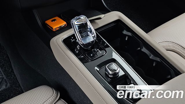 Volvo XC90 (II) T8 Ultra Dark Hybrid 2026 — фото 9