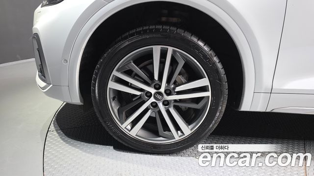 Audi Q5 (FY) 40 TDI Quattro Premium 2021 — фото 5